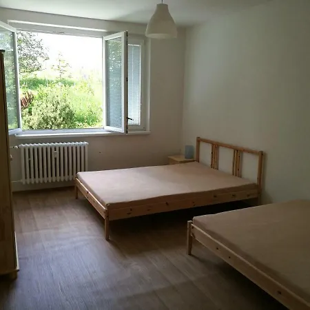 Apartman * Kovářská