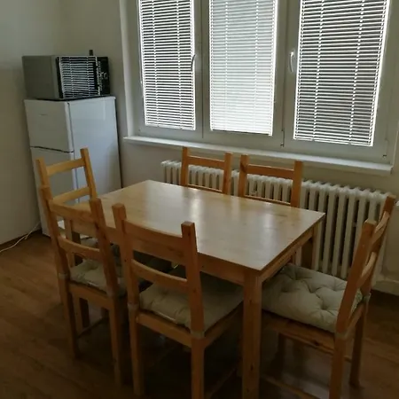 Apartman * Kovářská