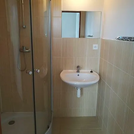 Apartman דירה *
