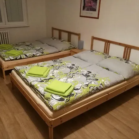 Apartman * Kovářská